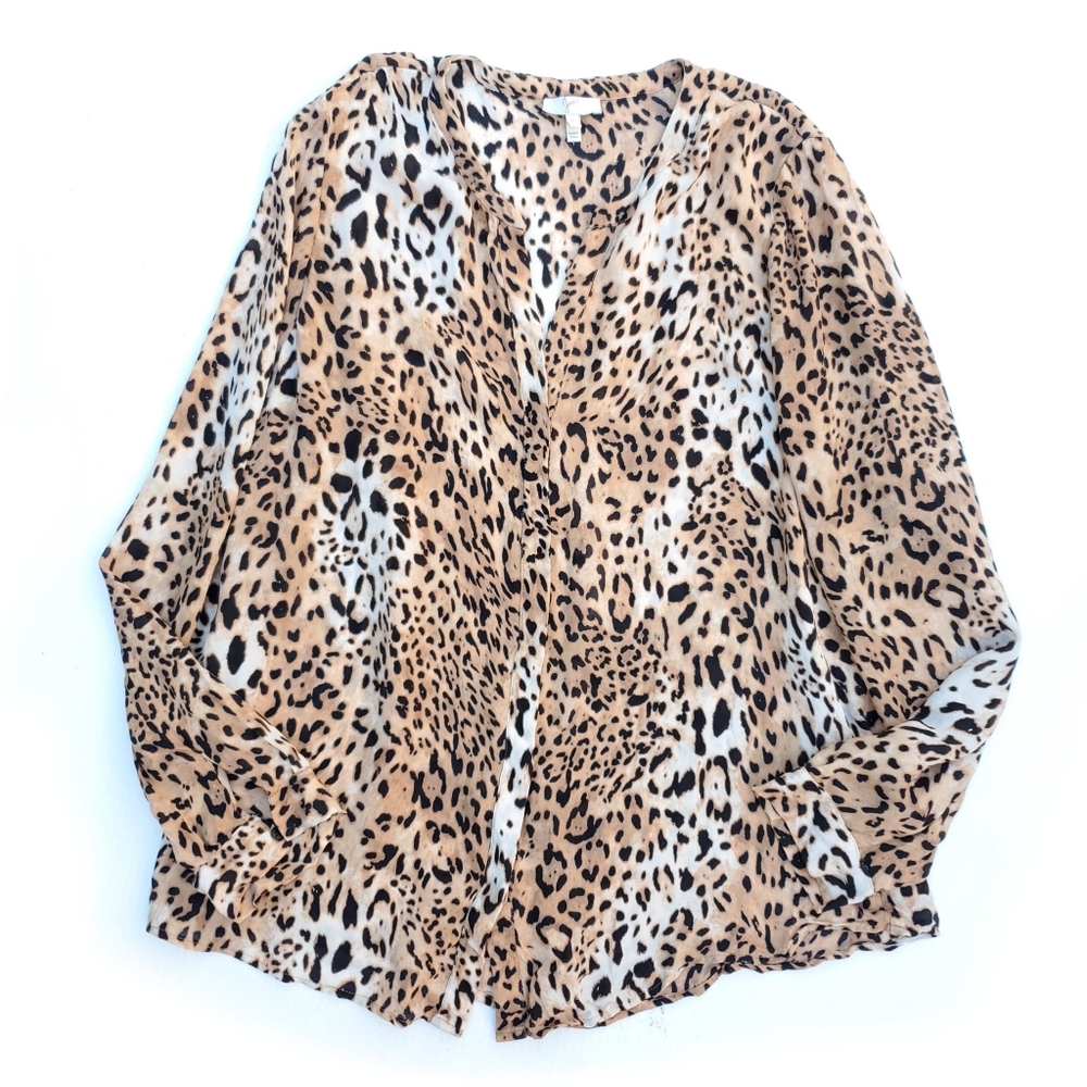 EUC Joie Silk snow Leopard Print Long Sleeve Button Up Top